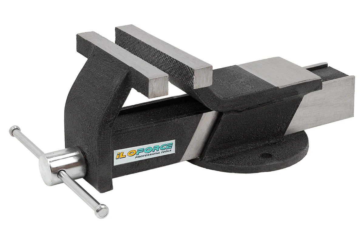 Тиски поворотные с наковальней 3