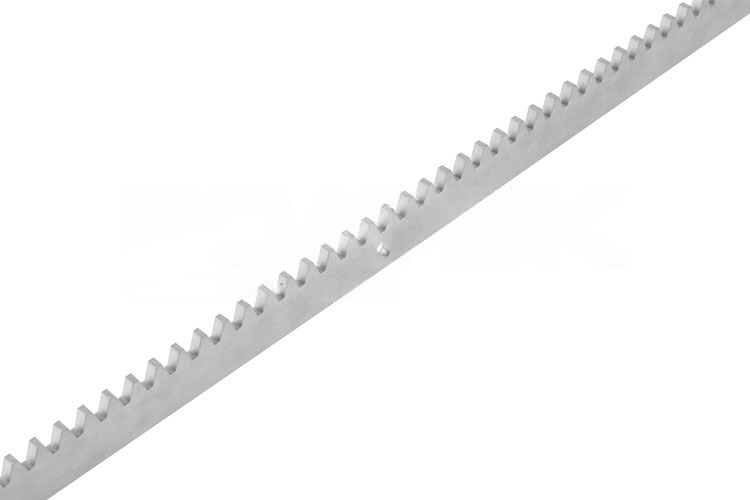 Рейка зубчатая 31х6, 1м (492)