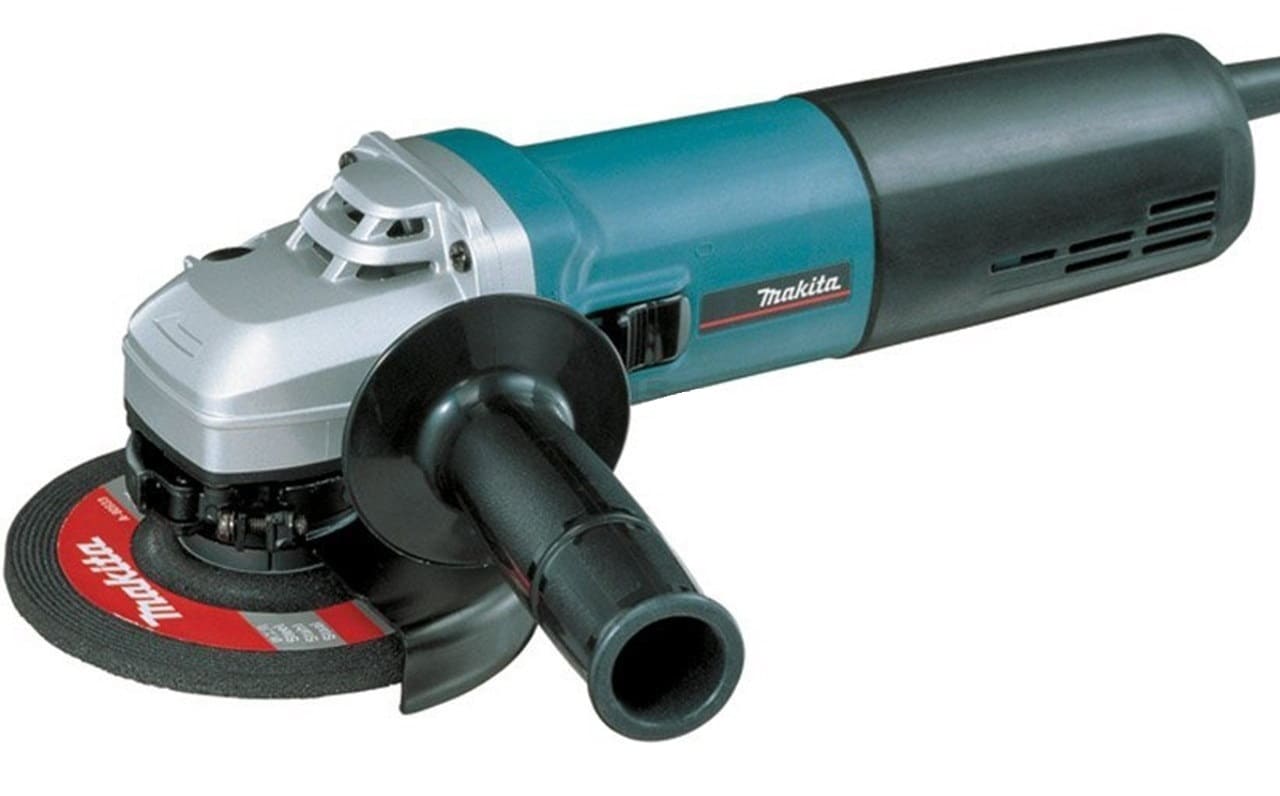 Углошлифмашина одноручная MAKITA 9565 CVR