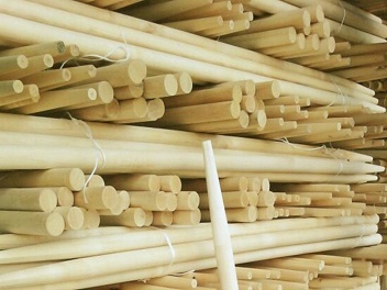 Косовище деревянное d40x1800мм (высший сорт), ИнструмАгро