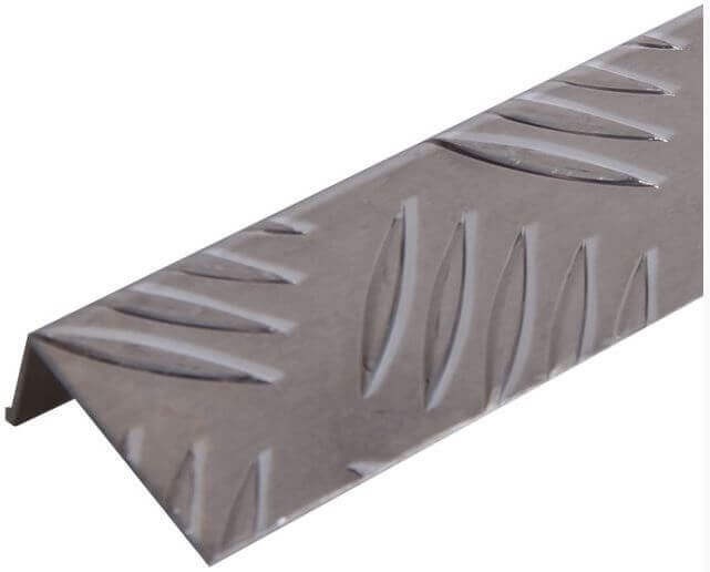 Уголок алюминиевый рифленый, толщина 1.5 мм, длина 1000 мм, Пилот Про