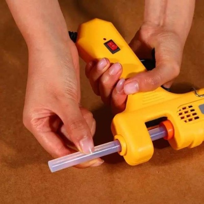 Пистолет клеевой 120Вт DEKO GG-120 SET2