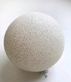 Шар новогодний 100мм парча белый с серебром В38, GreenTerra