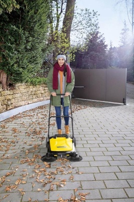 Подметальная машина ручная Karcher S 4 Twin 1.766-360.0