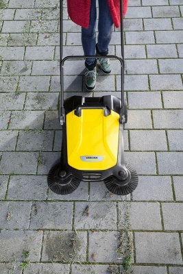 Подметальная машина ручная Karcher S 4 Twin 1.766-360.0