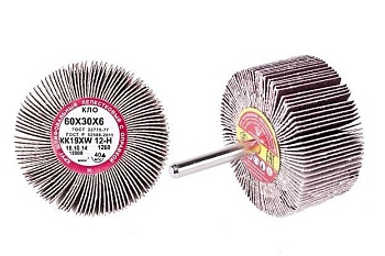 Круг лепестковый с оправкой КЛО 60х30x6 25Н Р60 БАЗ