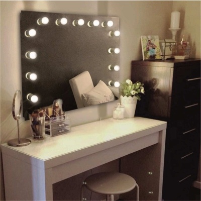 Зеркало гримерное 900x700мм E14x13 Континент